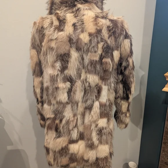 Vintage Patchwork Coyote Fur Coat Reversible Hippy Floral Pattern Sz M - Picture 7 of 8